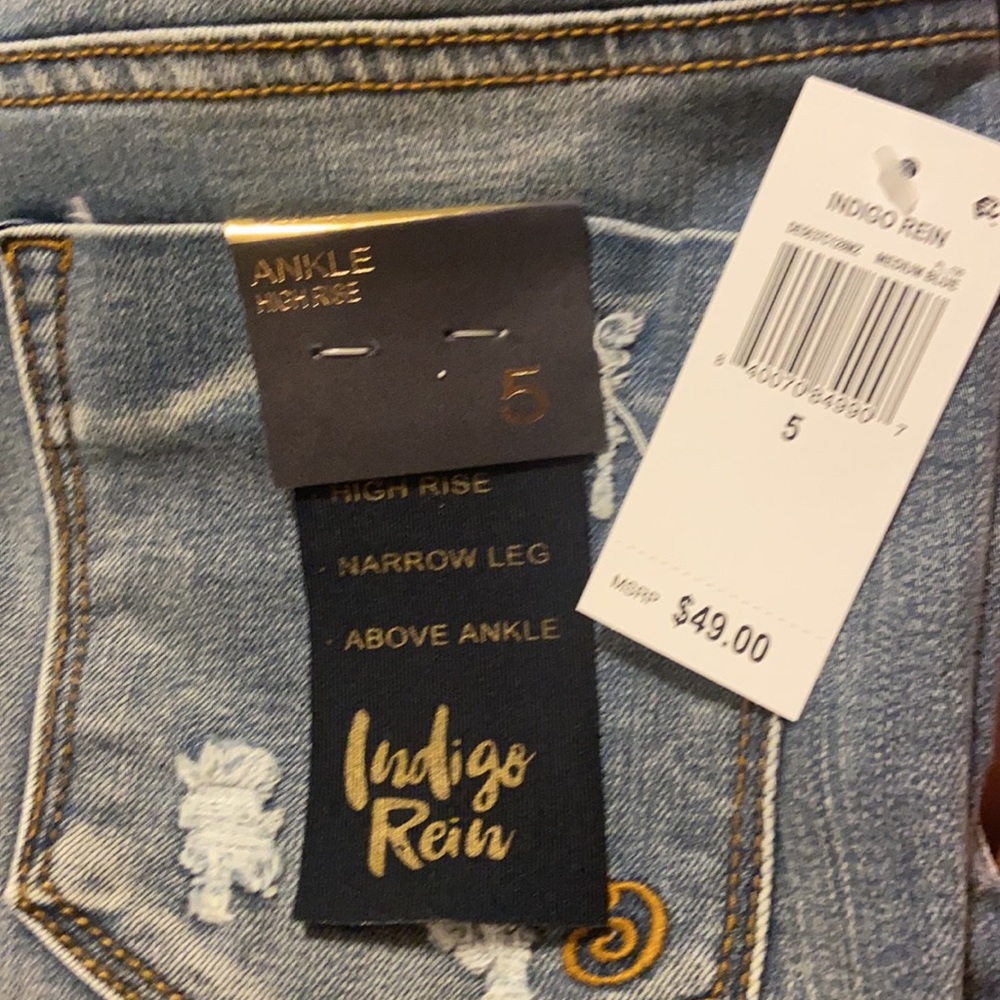 Indigo Rein Juniors' Ripped High Rise Skinny Jeans - Picture 2 of 2